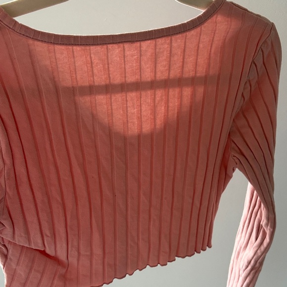 Pink Ribbed Button-Up Crop Top with v neckline and long sleeves NWOT - Picture 7 of 7